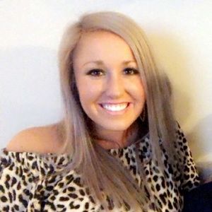 Meet your Posher, Hayley